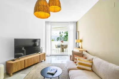 Image de Newly Reformed Marbella Real Two Bedroom Apartment