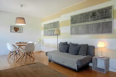 Image de Modern 2-Bedroom Apartment in Expo