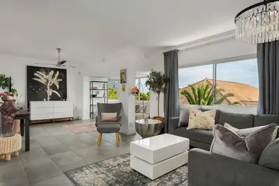 Image de Modern Sea Point Apartment | Central | Parking