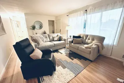 Image de Mayo Discount! Main floor 3 Bed 1 bath, 6 blocks from Mayo Clinic