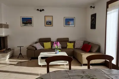 Image de Dans maison à l'étage \nappat 100m2 : 4 pers  2 chambres\n50 ms de la mer