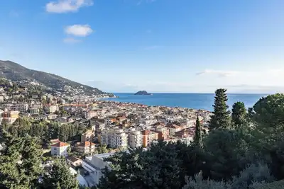 Image de Apartment in a private park and wonderful exposure to the sea of Alassio