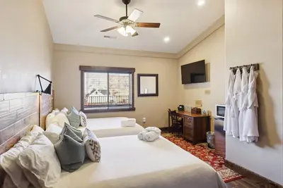 Image de New! Room 24 - Bryce Canyon by Zion Cliff Lodge