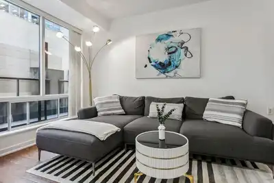 Image de Luxury Yorkville 2bed 2bath 5 guests  Parking
