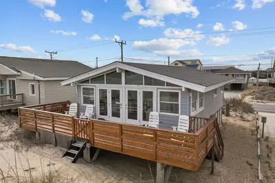 Image de Stunning Ocean Front 3br House with Full Kitchen, Wifi and Pet Friendly
