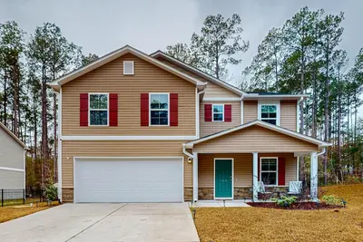 Image de Coastal home with community pool, close to beach and local attractions