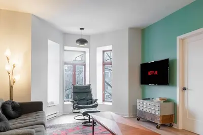 Image de Le Lumineux Vic Vogel | Wifi | Tv | | Ac