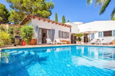 Image de Belle maison à Canyamel avec piscine privée, utilisable à l'intérieur ou à.
