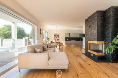 Image de Golden Dunes Villa - Garden Retreat