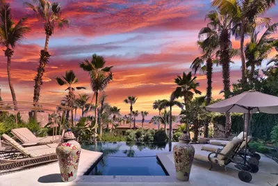 Image de Largest Residence on Property with Private Pool, Jacuzzi, and Large Garden. Luxury Amenities Await
