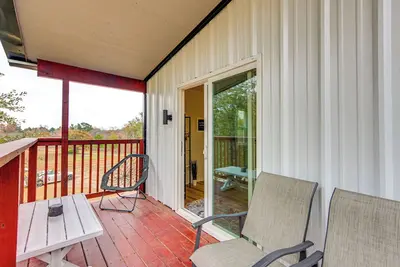 Image de Hike & Explore: 60-Acre Outdoor Retreat in Tyler!