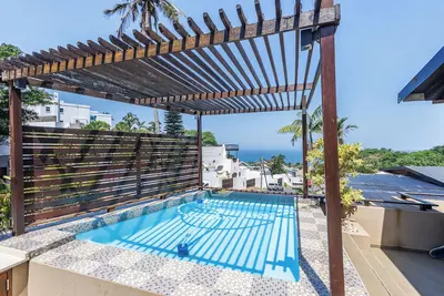 Image de Stylish Seaside Escape | Private Pool & Braai