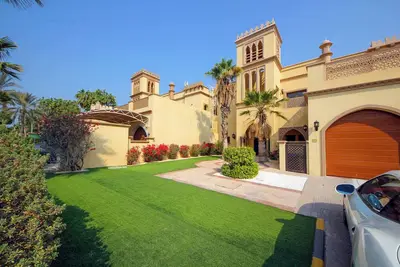 Image de Cozy 4br+Maid Villa at Canal Cove Palm Jumeirah