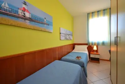 Image de Appartement pour 7 personnes avec jardin