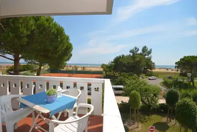 Image de Appartement rénové avec climatisation et ascenseur pour 6 personnes – Beahost Re