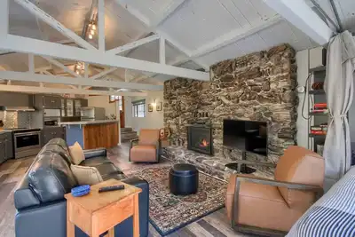 Image de Waterfall House - Riverfront - Bbq - Sleeps 4