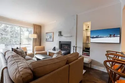 Image de Talisman Condos - Location, Location, Location, On Gore Creek, Fantastic Vail Mountain Views!