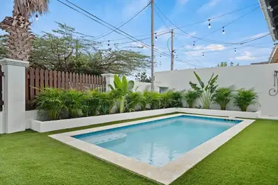 Image de 4-Min to Eagle Beach* Private Pool*