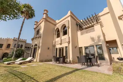 Image de Spacious Villa with Beach Access & Garden, Near Pool – Canal Cove