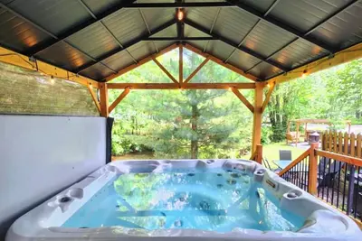 Image de Chalet au bord de l'eau avec spa, beaucoup d'activités à proximité