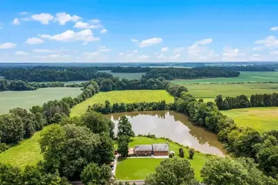 Image de Pet Friendly Lake House with King Master Suite