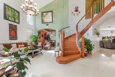 Image de Extravagant Miami House Near Everglades