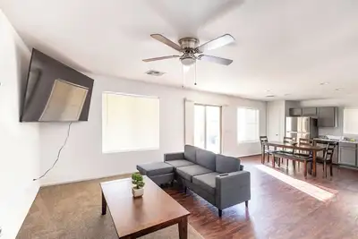 Image de Charming 4-bedroom house in marvelous Maricopa. Close to major freeways. Ac/Wifi