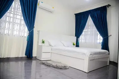 Image de 2-bedroom Apartment in Accra with Ac, WiFi, fitness room.