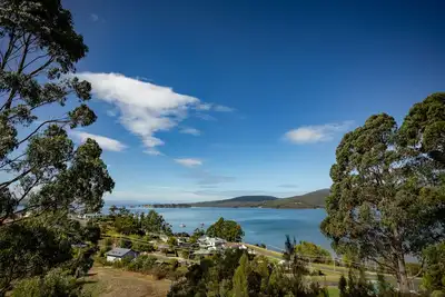 Image de Beyond the View, a brand new 3 Bedroom home with magnificent deck