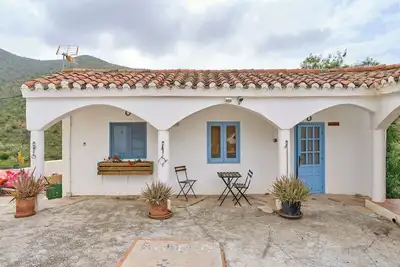 Image de Maison de campagne \"The Tack Room\" avec vue sur les montagnes, piscine partagée et Wi-Fi