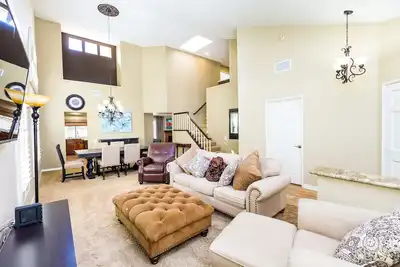 Image de Luxury 4br Home in Gated Rancho Cucamonga – Wide Backyard, Prime Location #40845
