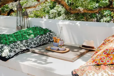 Image de Beach front Mawimbi Studio in stunning garden