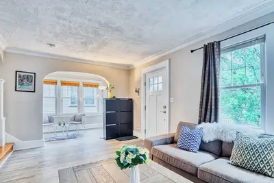Image de 30nights Min｜Study Room｜with Walkin Closets｜Pet Friendly｜Garage Access #42171