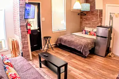 Image de Charming Jawn in Fabulous Fishtown — W/D, Ac, Private Patio & Fast WiFi