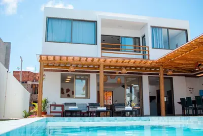 Image de Large and comfortable house. Patacho Beach. Ecological Route of Milagres