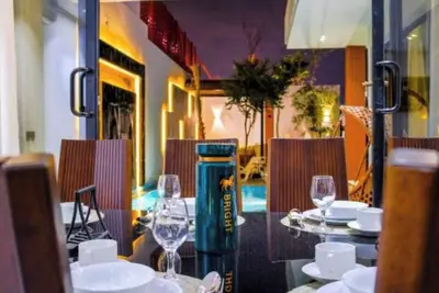 Image de Villa with Private Pool 8