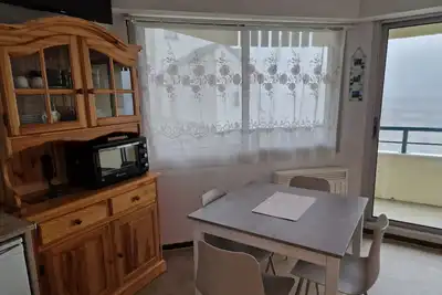 Image de Studio avec vue sur la montagne (à la station de ski de Gourette)