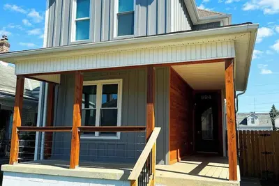 Image de Charming and Newly Renovated Home - Close to Columbus Attractions