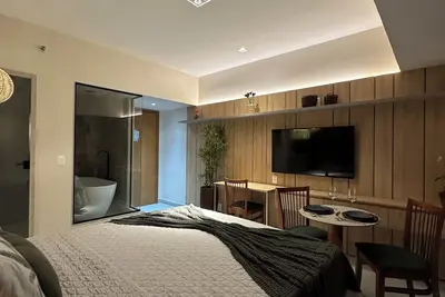 Image de Luxury Studio with Breathtaking River Views