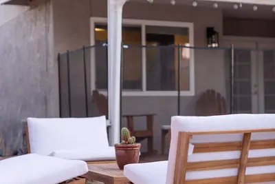 Image de Sunny Stays Getaway Home-3 Rooms, 4 Bed, 2 Bath, Backyard with Pool