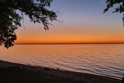 Image de Luxemburg Beachfront Cottage – 120ft Private Beach