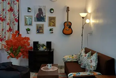 Image de Entire 2 Bhk Apartment is Available