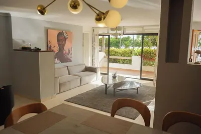 Image de Beachfront 3-Bed, 3-Bath in Exclusive Castillogrande, Cartagena + WiFi & Parking