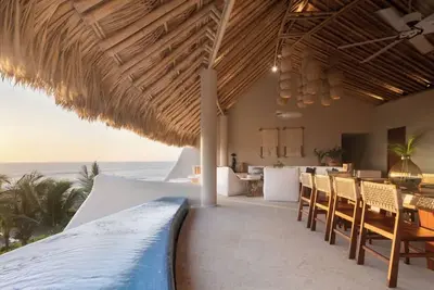 Image de Luxury Suite with Stunning Ocean Views at Majahua