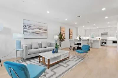 Image de Modern Comfort Stylish 3br Arcadia Home with Ensuite Baths & best location#42090