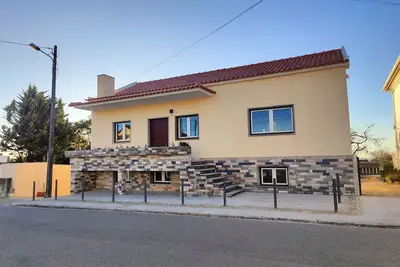 Image de A sunny house with a large terrace and sea views!