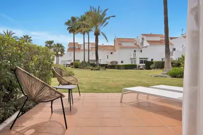 Image de Townhouse 4 bdrms 10\/15 min from Marbella\/Estepona
