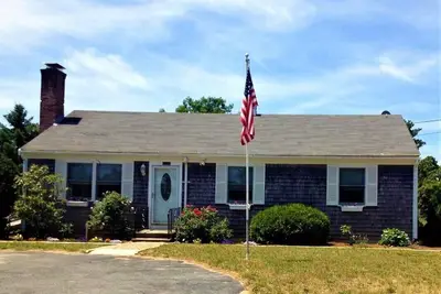 Image de House and 2 Cottages/Thumpertown Beach