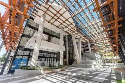 Image de Urban Oasis in South Yarra with Parking!