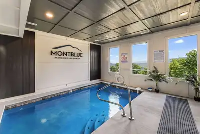 Image de Incredible Mountain Views | Indoor Pool | Luxury